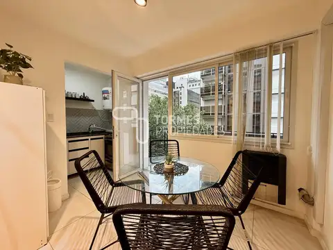 VENTA Departamento 1 ambiente con balcón y baulera en pleno centro de Mar del Plata