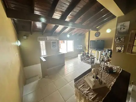 Casa 4 ambientes con 3 baños