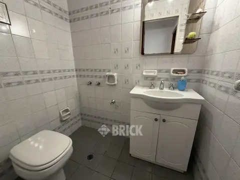 Depto Tipo Casa 4 ambientes con 2 baños