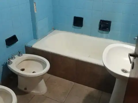 Departamento 4 ambientes con 1 baño