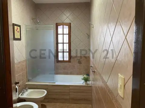 Venta de Casa Barrio Primero de Mayo. Las Heras.