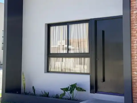 Casa en Venta 1 año