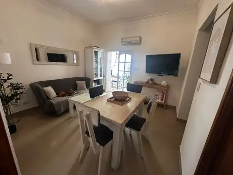 Gregorio De Laferrère 2400, Piso PB