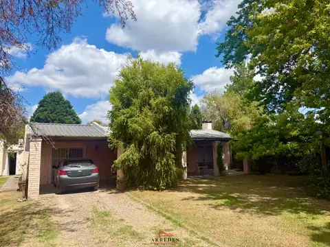 Venta · Casa 4 ambientes · 1460 m2 de parque · Parque Sakura