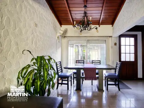 Lindo dúplex 4 ambientes con jardín y cochera - Martínez