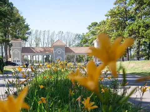 Terreno en Venta en Los Pinares Country Club, USD 55.000