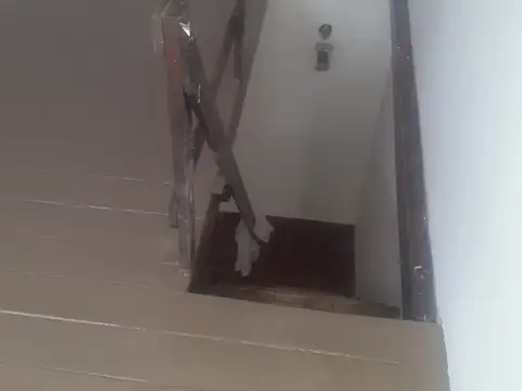 Depto Tipo Casa 2 ambientes con 1 baño
