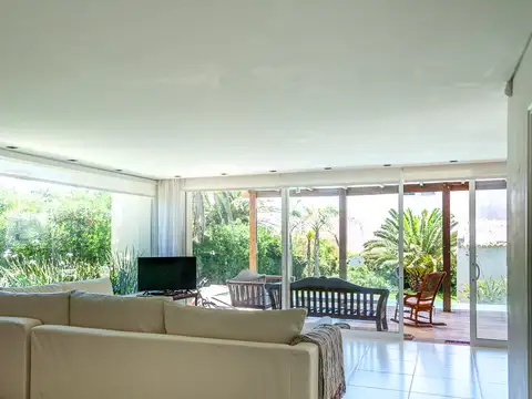 Casa en Venta en Península, USD 950.000