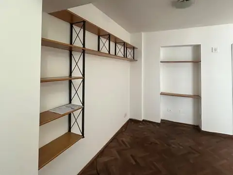 1°de Mayo 1000, Piso 9