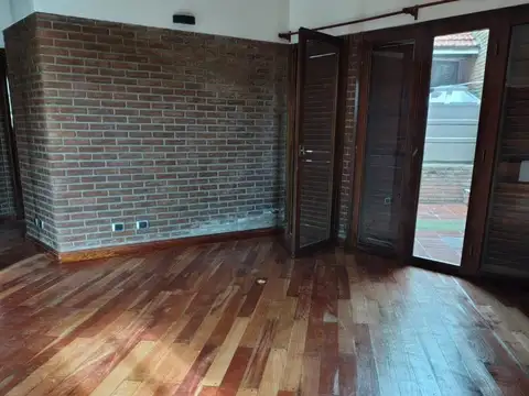 Casa 4 ambientes con 4 baños