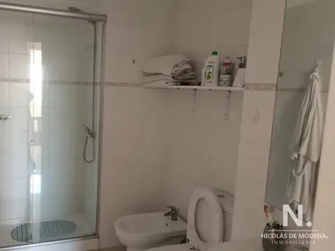 Venta Apartamento de 2 dormitorios sobre Av. Roosevelt con hermosa vista despejada