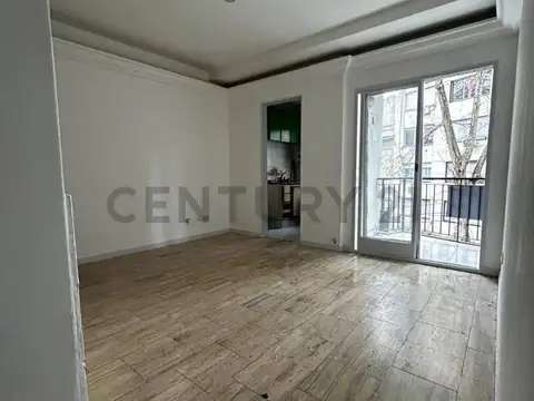 VENTA - Departamento 3 ambientes en ALMAGRO (con Balcón)