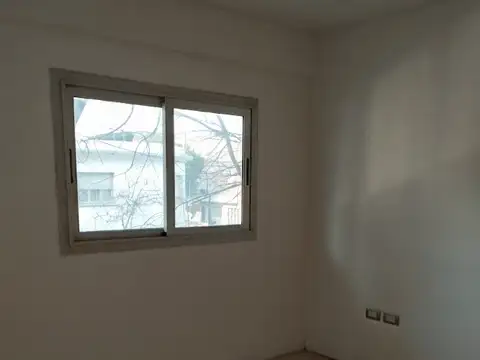 Departamento en Alquiler en Flores, $ 550.000