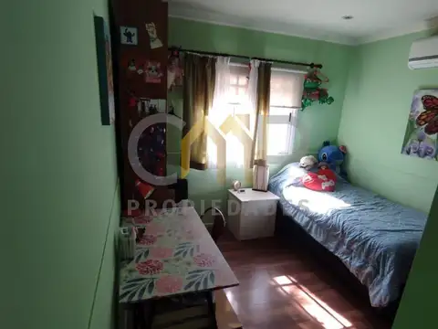 Casa en Venta - Bº La Arboleda - Garín - Escobar - 3 dormitorios - Pileta-Apto credito