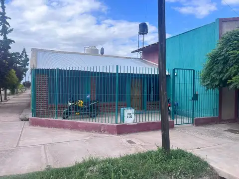 VENTA CASA DUPLEX 5 HABITACIONES LUJAN DE CUYO