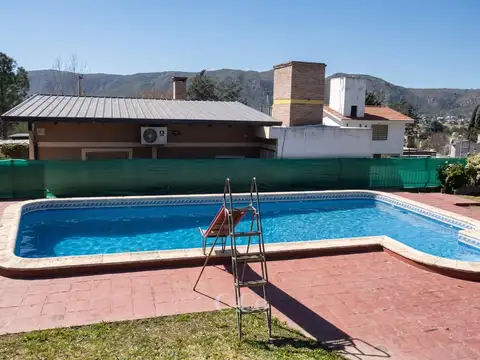 Casa en Venta con 1 cochera