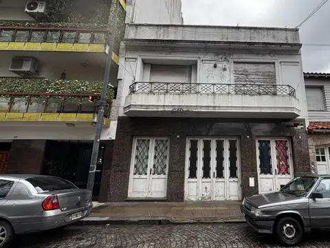 VENTA OPORTUNIDAD CASA C/2 DPTOS BARRACAS
