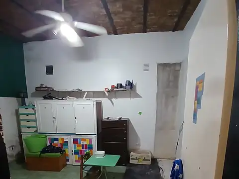 Depto Tipo Casa 4 ambientes con 2 baños