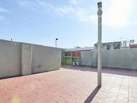 Depto Tipo Casa en Venta 60 años