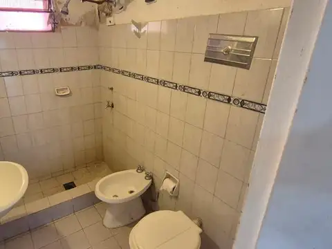 Casa 2 ambientes con 1 baño