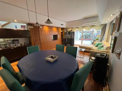 CASA 5 AMBIENTES COCHERA DEPENDENCIA PATIO TERRAZA