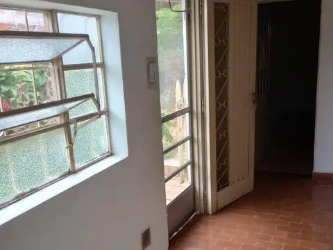 Depto Tipo Casa 2 ambientes con 1 baño