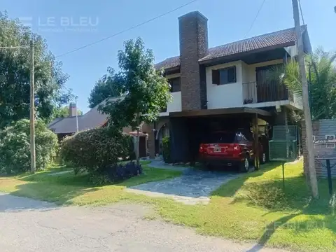 CASA RECICLADA ESTILO CAMPO EN COUNTRY ARANZAZU – MUY BUEN ESTADO