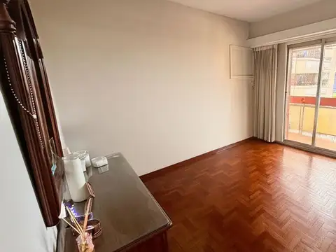 Departamento 5 ambientes con 2 baños