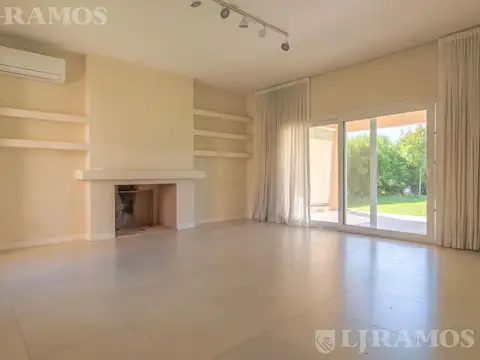 Casa en Alquiler al Norte