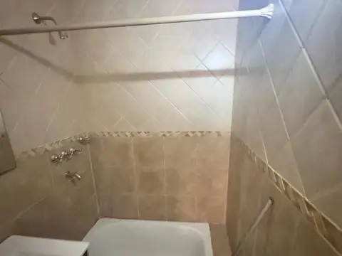 Depto Tipo Casa en Alquiler de 2 dormitorios