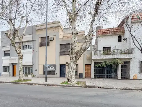 Venta. Casa en Liniers. Cuatro ambientes. Lote Propio