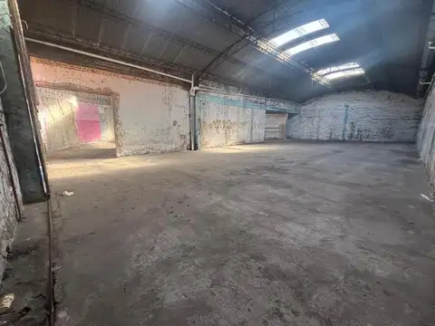 GALPON ZONA INDUSTRIAL TRONCOS DEL TALAR