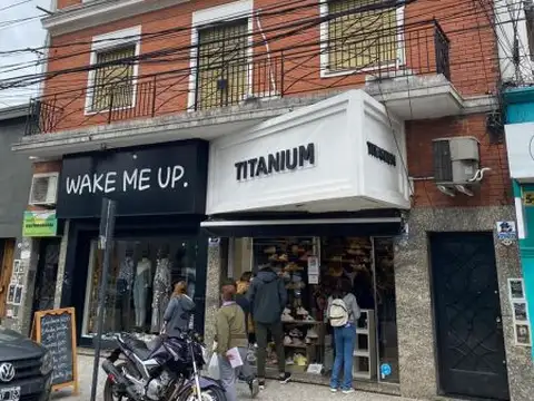 Paunero 1400, Piso 1