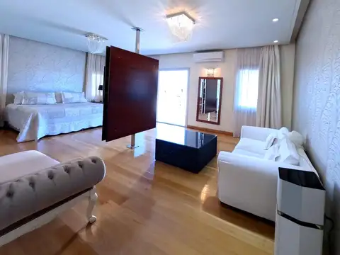 Casa en Alquiler en Ituzaingo, USD 10.000