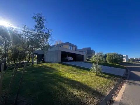 Casa en Venta al Noroeste