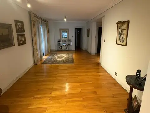 Departamento 4 ambientes con 3 baños