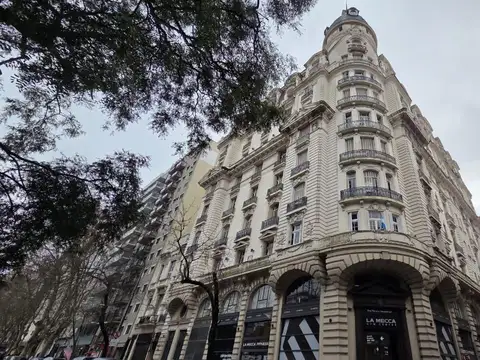 Oficina en excelente edificio - 75m2 - Seguridad 24hs-