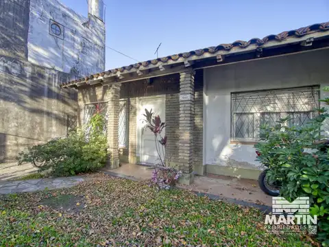 Casa en Venta en Villa Adelina, USD 140.000