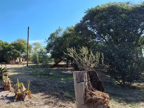 SE VENDE TERRENO 2 HECTAREAS CON GALPON + 3 CASAS