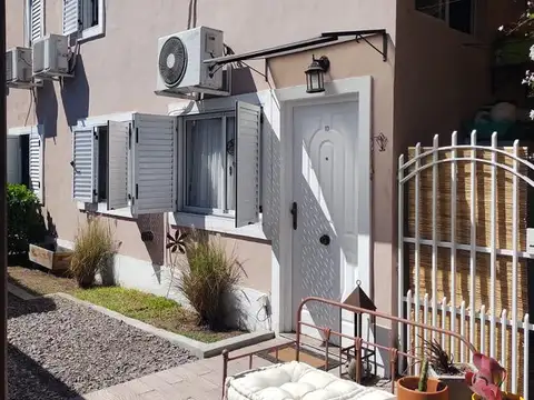 Depto Tipo Casa en Venta de 4 ambientes