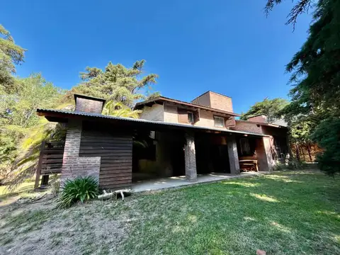 Avenida Divisadero y Roble 100