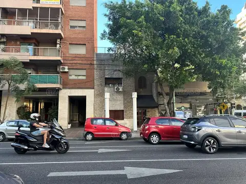 Avenida Directorio 900