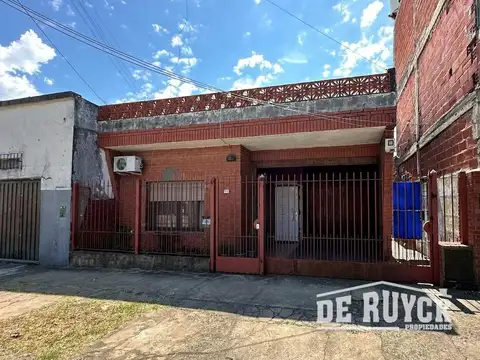 San Juan a pasos de Avenida Calchaquí