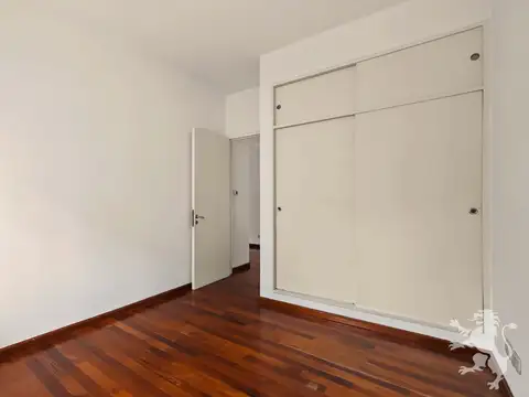 CASA - VENTA - 5 AMBIENTES - JARDÍN - QUINCHO - COLEGIALES