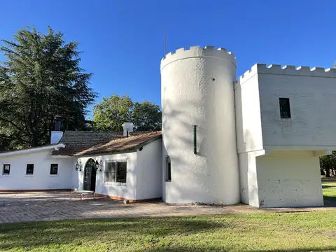 Casa 5 ambientes con 5 baños