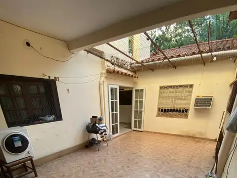 Casa 5 ambientes con 4 baños