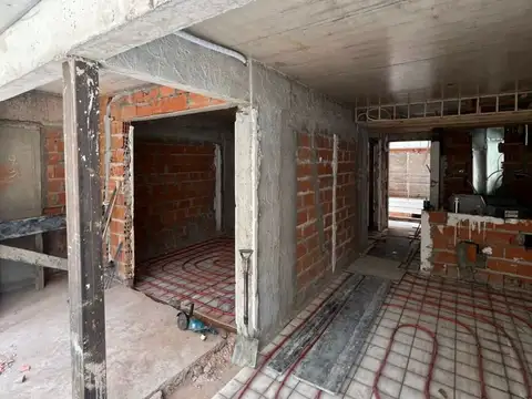 Depto Tipo Casa en Venta en Ituzaingo, USD 163.000