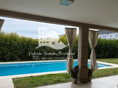 Casa a la venta en las Golondrinas