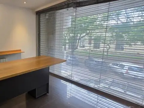 Oficina 3 ambientes con 1 baño