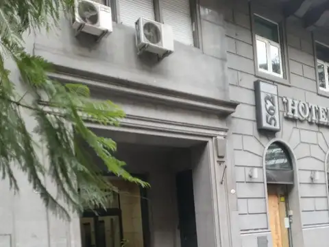 Avenida Presidente Julio A. Roca 500